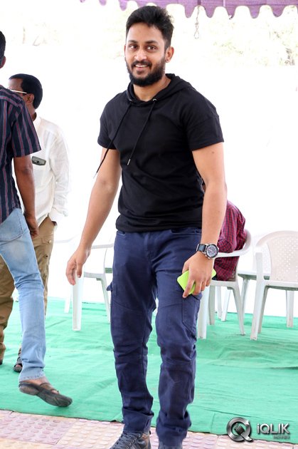 Celebrities-at-Dhanraj-House-Warming-Function